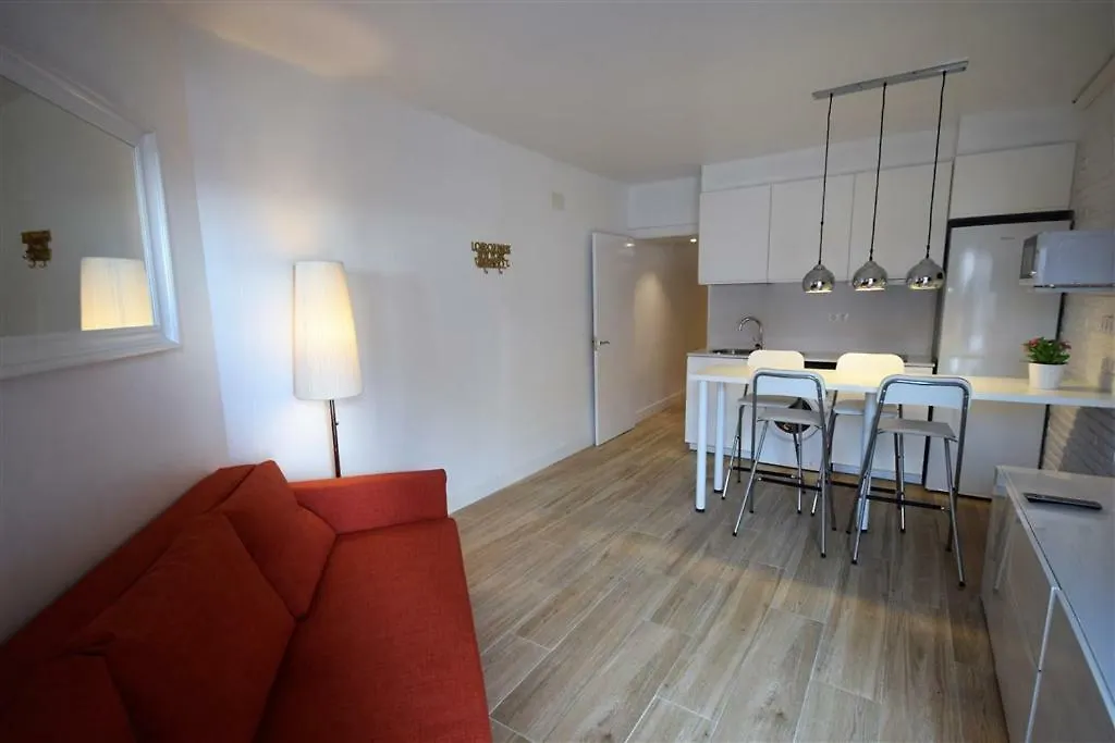 Apartamento Playa Mar Castelldefels 0*,